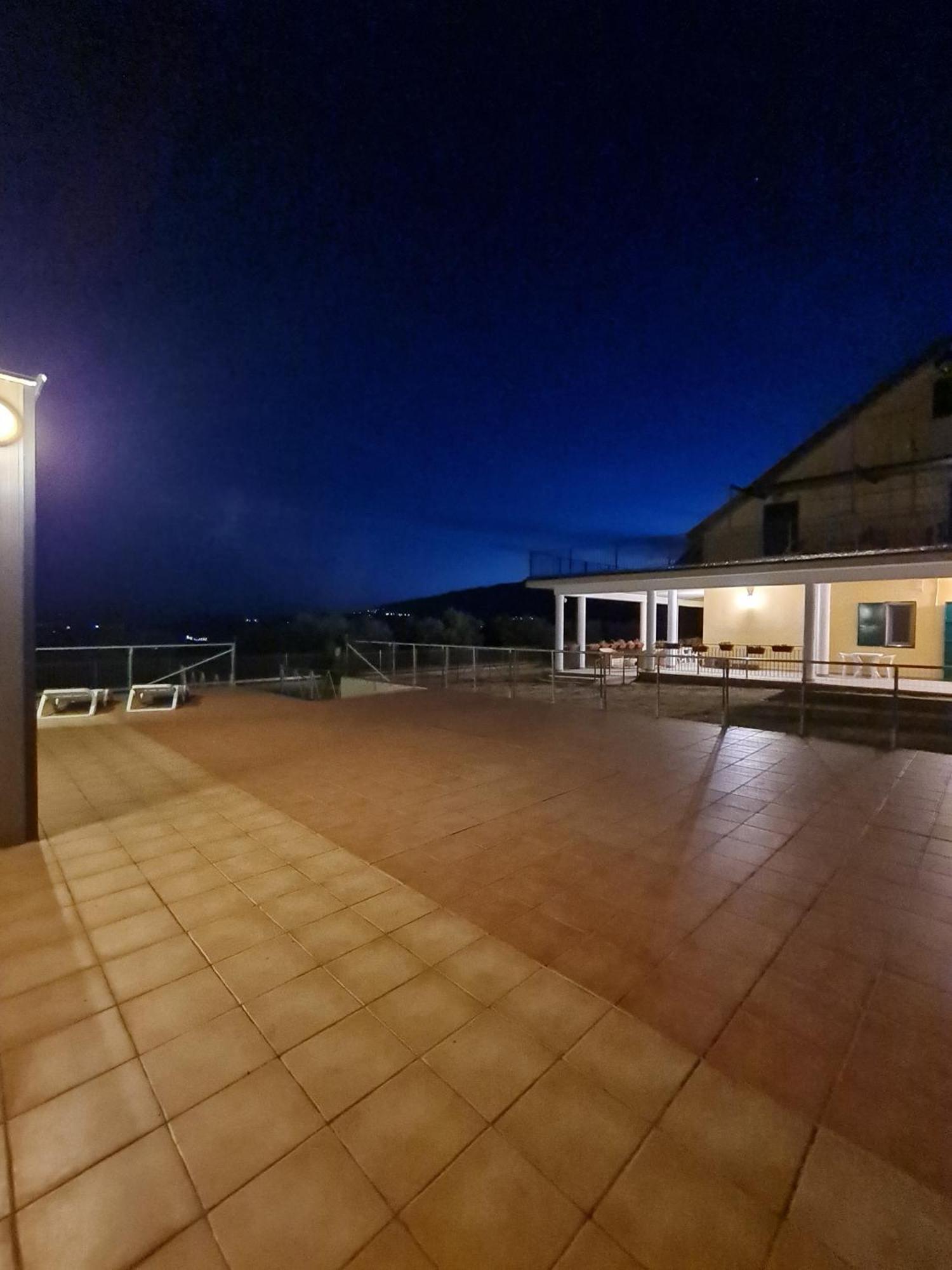 B&B La Petrosa Frascineto Exterior foto